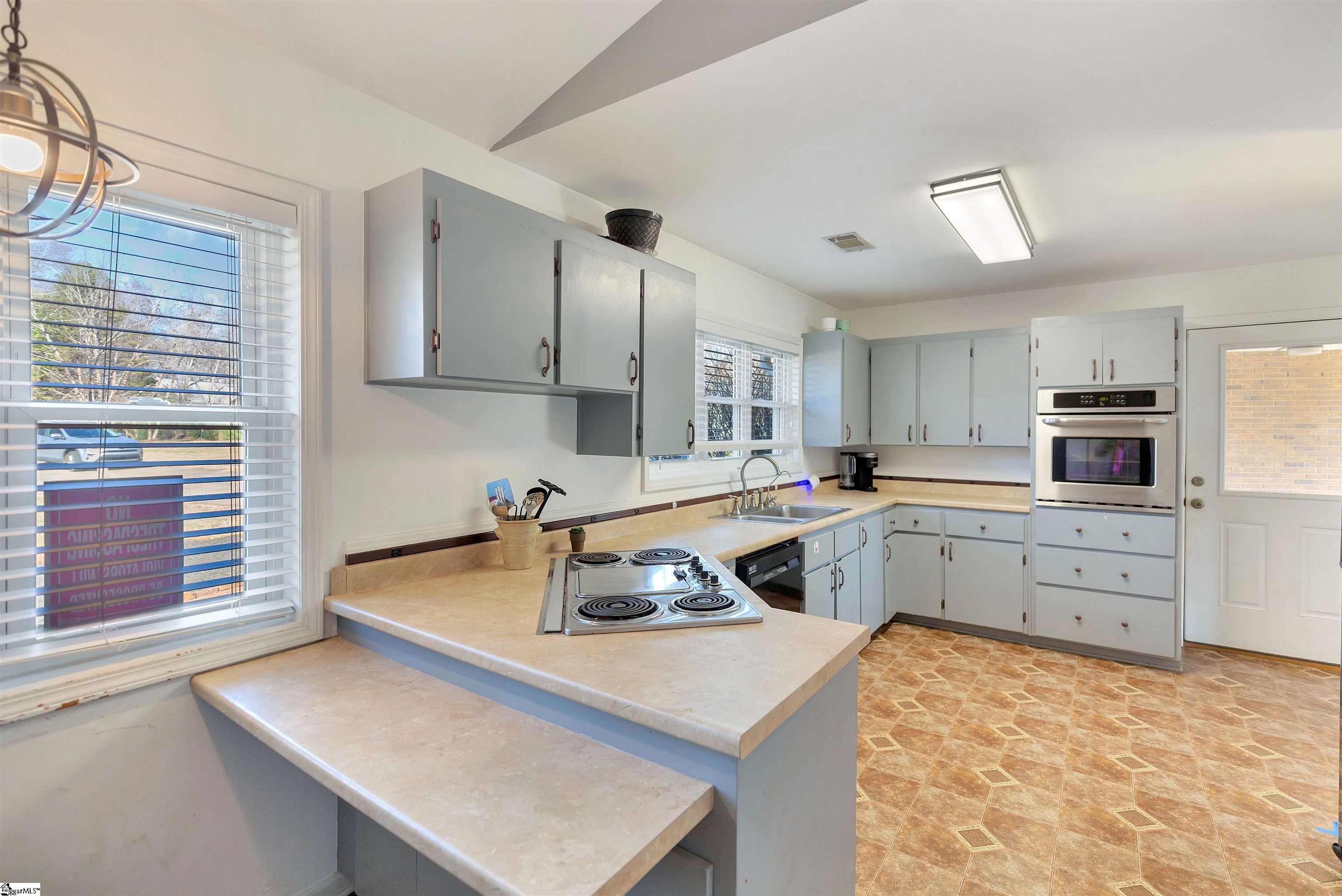 402 Devon Way Anderson, SC 29621 - Photo 14 of 37