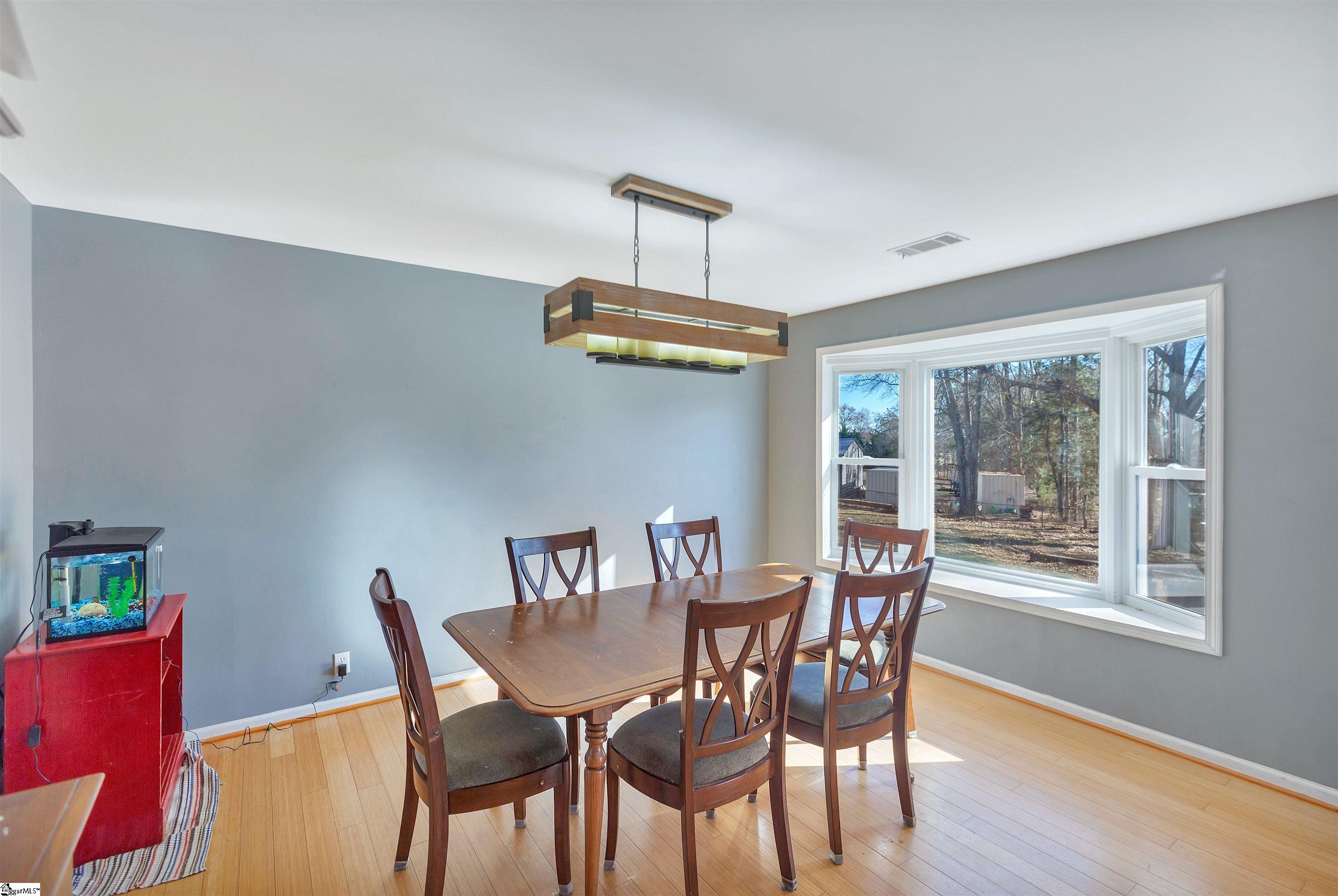 402 Devon Way Anderson, SC 29621 - Photo 4 of 37