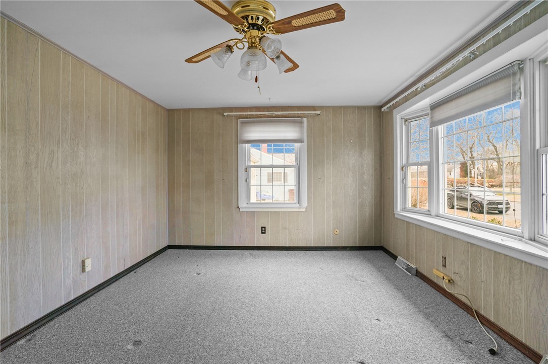 142 Stoneham Drive Woonsocket, RI 02895 - Photo 11 of 33