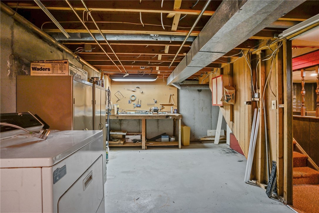 142 Stoneham Drive Woonsocket, RI 02895 - Photo 24 of 33