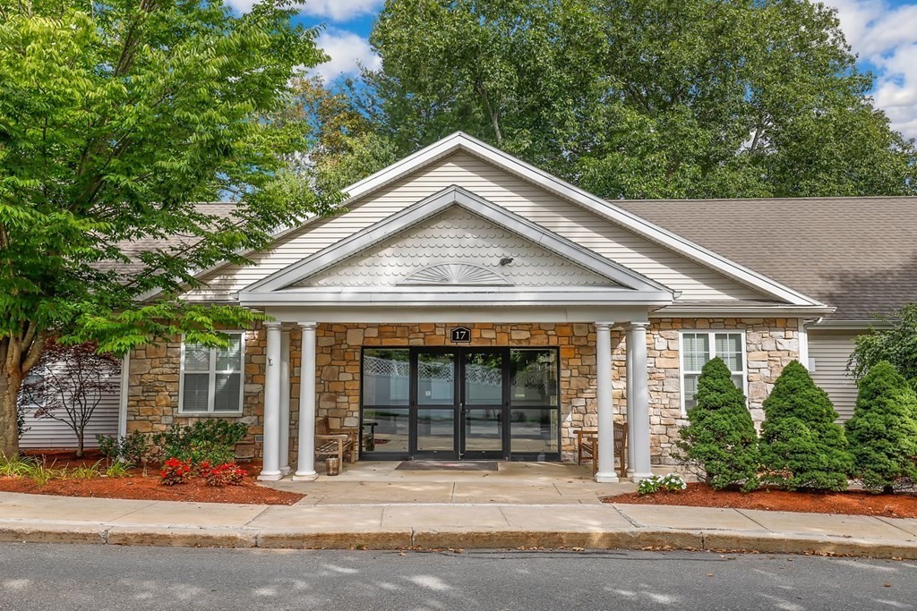 21 Hampshire Road, Unit 216 Methuen, MA 01844 - Photo 15 of 32 Gallery Image 15
