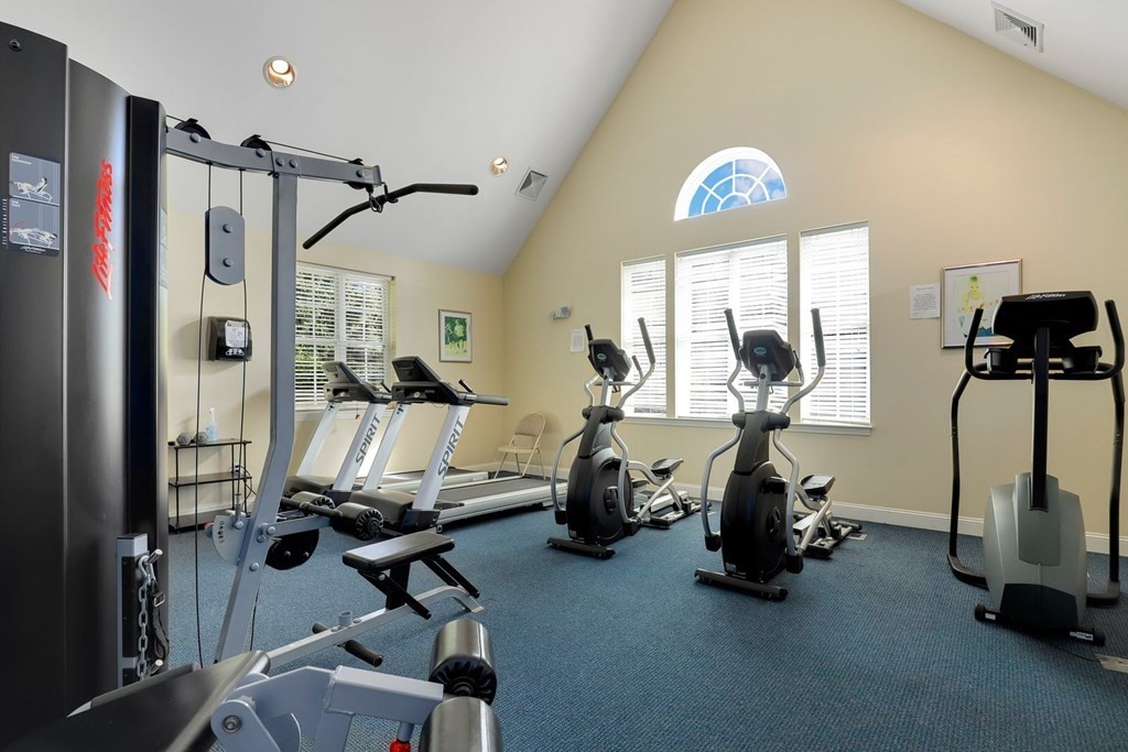 21 Hampshire Road, Unit 216 Methuen, MA 01844 - Photo 25 of 32 Gallery Image 25