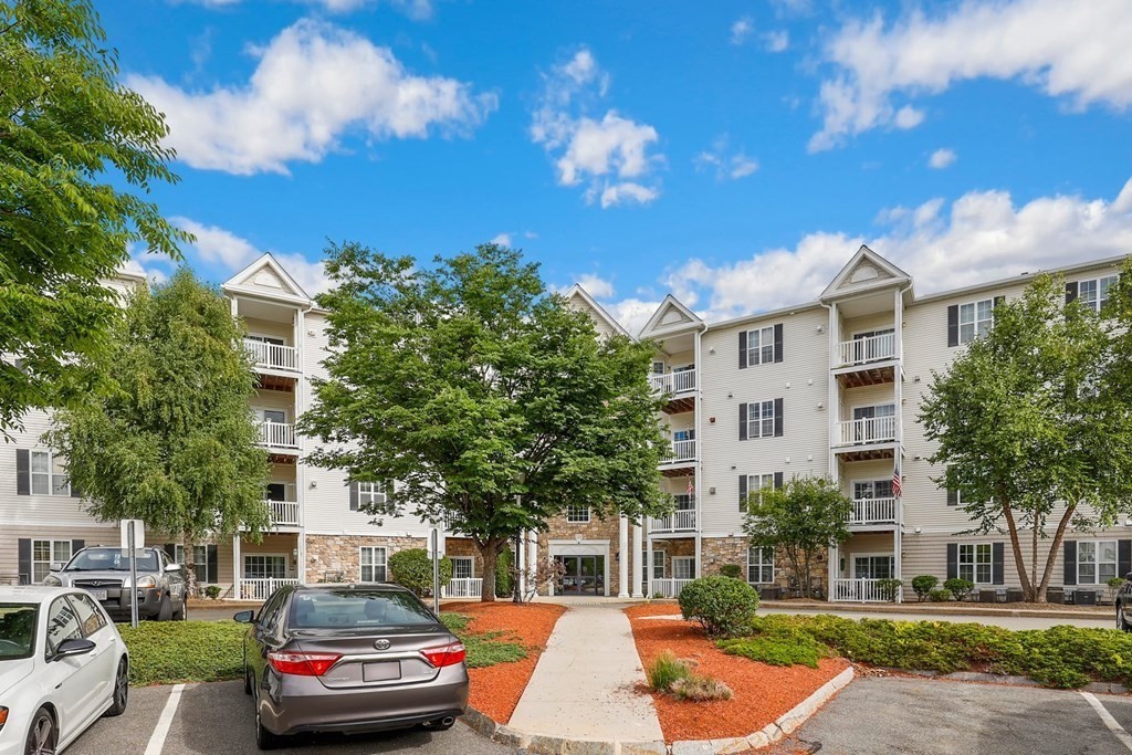 21 Hampshire Road, Unit 216 Methuen, MA 01844 - Photo 30 of 32 Gallery Image 30
