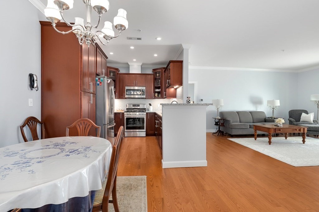 21 Hampshire Road, Unit 216 Methuen, MA 01844 - Photo 9 of 32 Gallery Image 9
