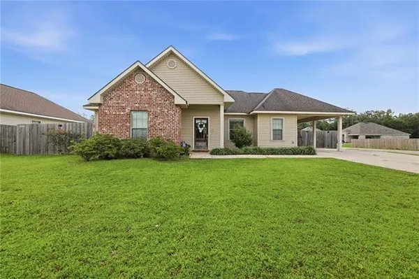 $219,900 | 48310 Fox Hollow Boulevard, Hammond, LA 70401