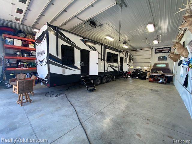 61211 Romeo Plank Road Ray, MI 48096 - Photo 10 of 44
