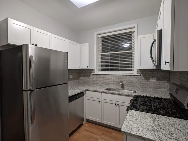 $1,750 | 3700 West Wrightwood Avenue, Unit 1, Chicago, IL 60647
