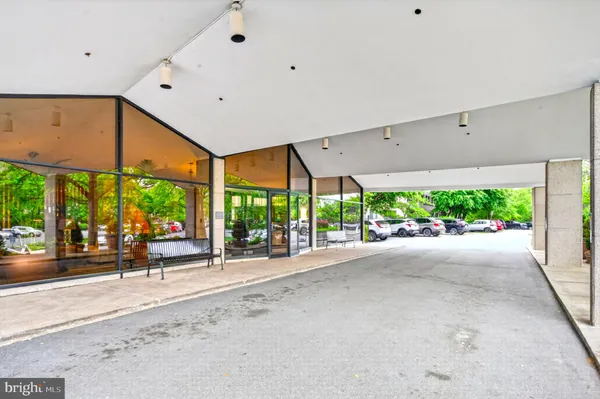 $3,595 | 1200 North Nash Street, Unit 240, Arlington, VA 22209