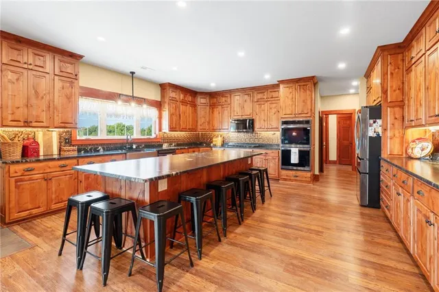 $2,800,000 | 22681 State Highway, Gallatin, MO 64640