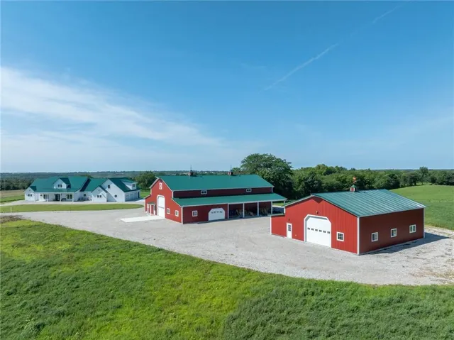 $2,800,000 | 22681 State Highway, Gallatin, MO 64640