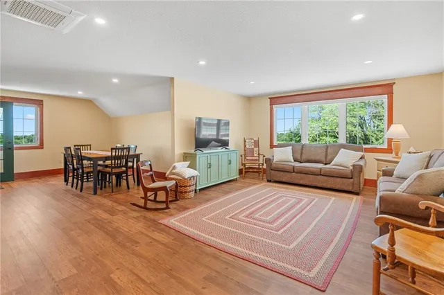 $2,800,000 | 22681 State Highway, Gallatin, MO 64640