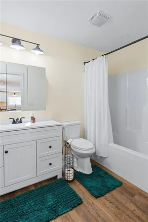 $2,800,000 | 22681 State Highway, Gallatin, MO 64640