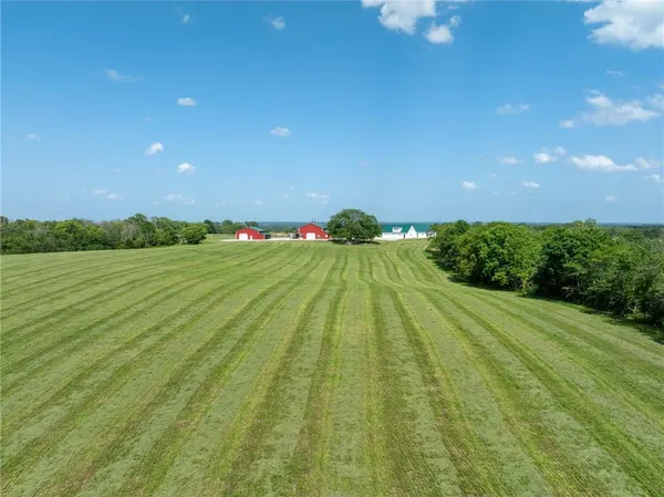 $2,800,000 | 22681 State Highway, Gallatin, MO 64640