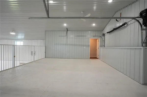 $2,800,000 | 22681 State Highway, Gallatin, MO 64640