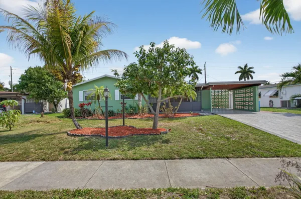 $465,000 | 6382 Royal Palm Boulevard, Unit 6382, Margate, FL 33063