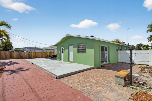 a view of a house with a entertaining space