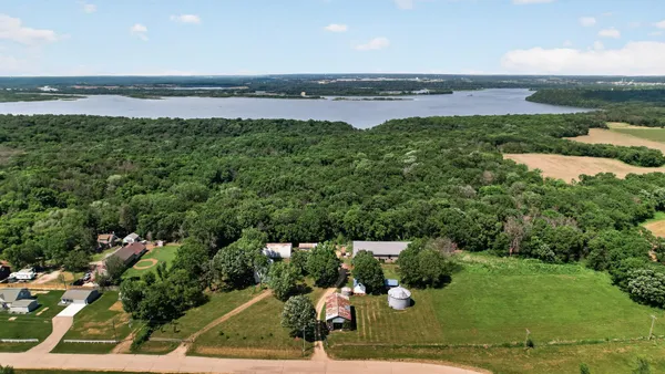 $875,000 | 7635 Mississippi Trail, Hastings, MN 55033