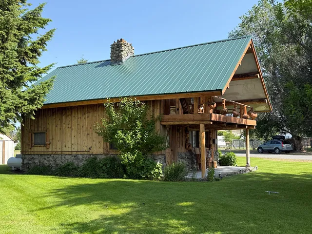 $299,000 | 501 West Pine Street West, Mackay, ID 83251