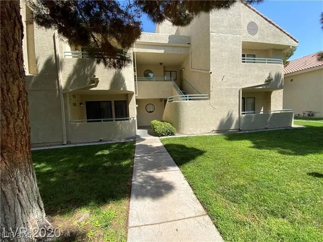 $2,100 | 970 North Sloan Lane, Unit 101, Las Vegas, NV 89110