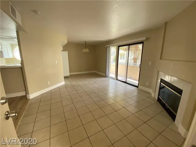 $2,100 | 970 North Sloan Lane, Unit 101, Las Vegas, NV 89110