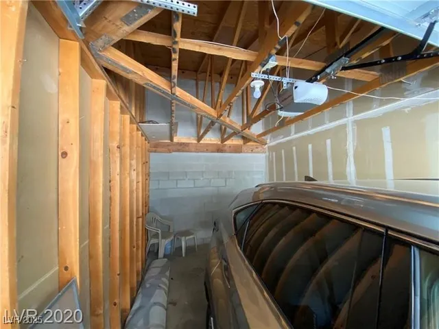 $2,100 | 970 North Sloan Lane, Unit 101, Las Vegas, NV 89110