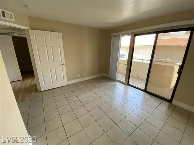 $2,100 | 970 North Sloan Lane, Unit 101, Las Vegas, NV 89110