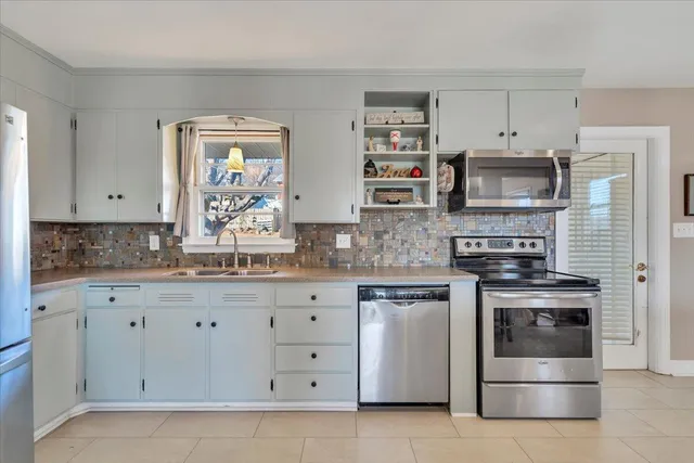 $364,000 | 1511 West Carrollton Avenue, Salem, VA 24153