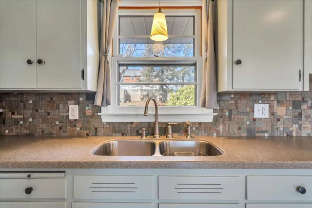 $364,000 | 1511 West Carrollton Avenue, Salem, VA 24153