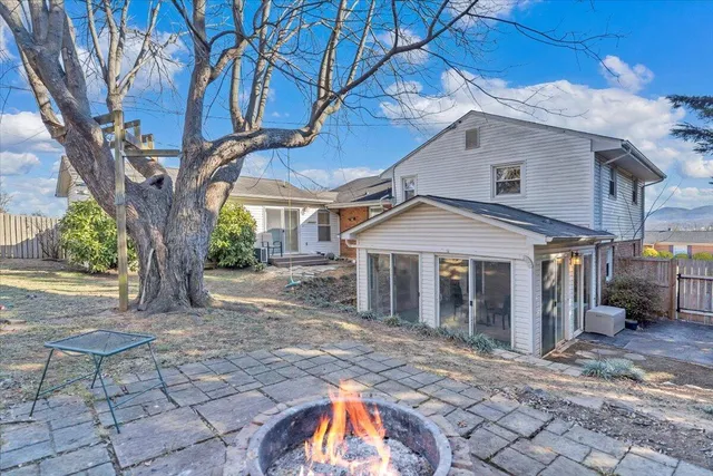 $364,000 | 1511 West Carrollton Avenue, Salem, VA 24153