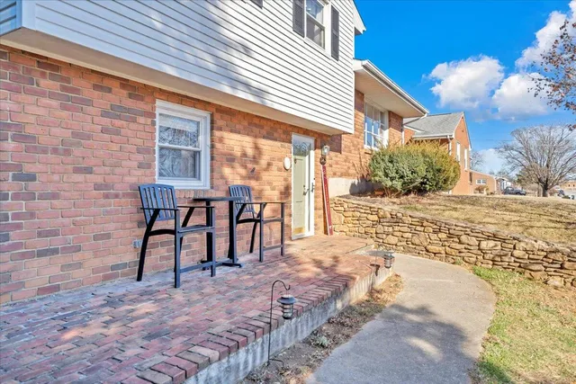 $364,000 | 1511 West Carrollton Avenue, Salem, VA 24153