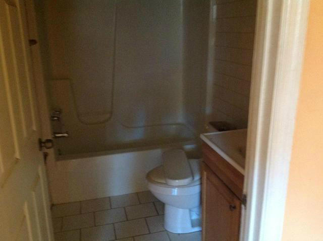 BATHROOM 1