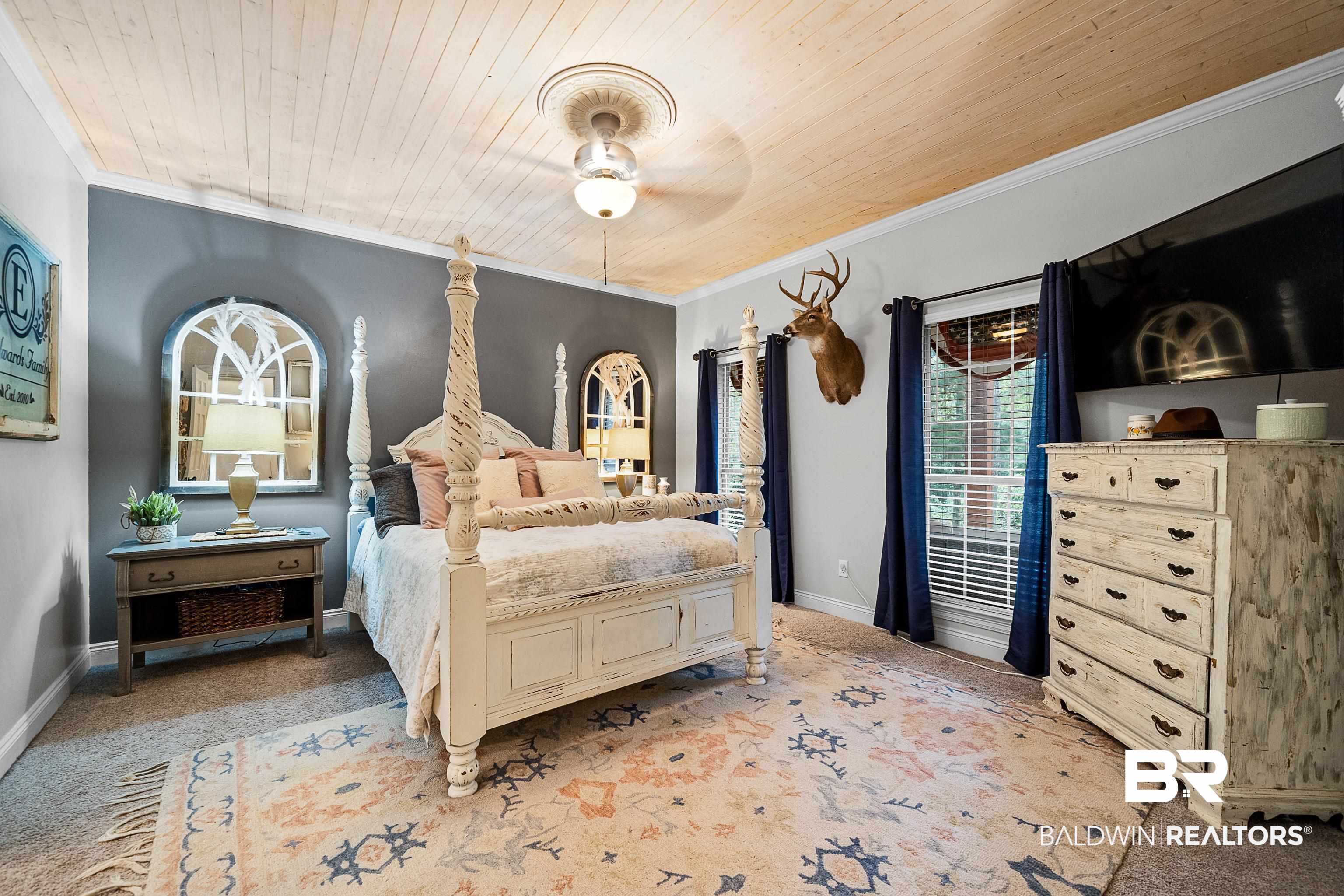 619 Ridgewood Drive Daphne, AL 36526 - Photo 11 of 47 Primary Suite