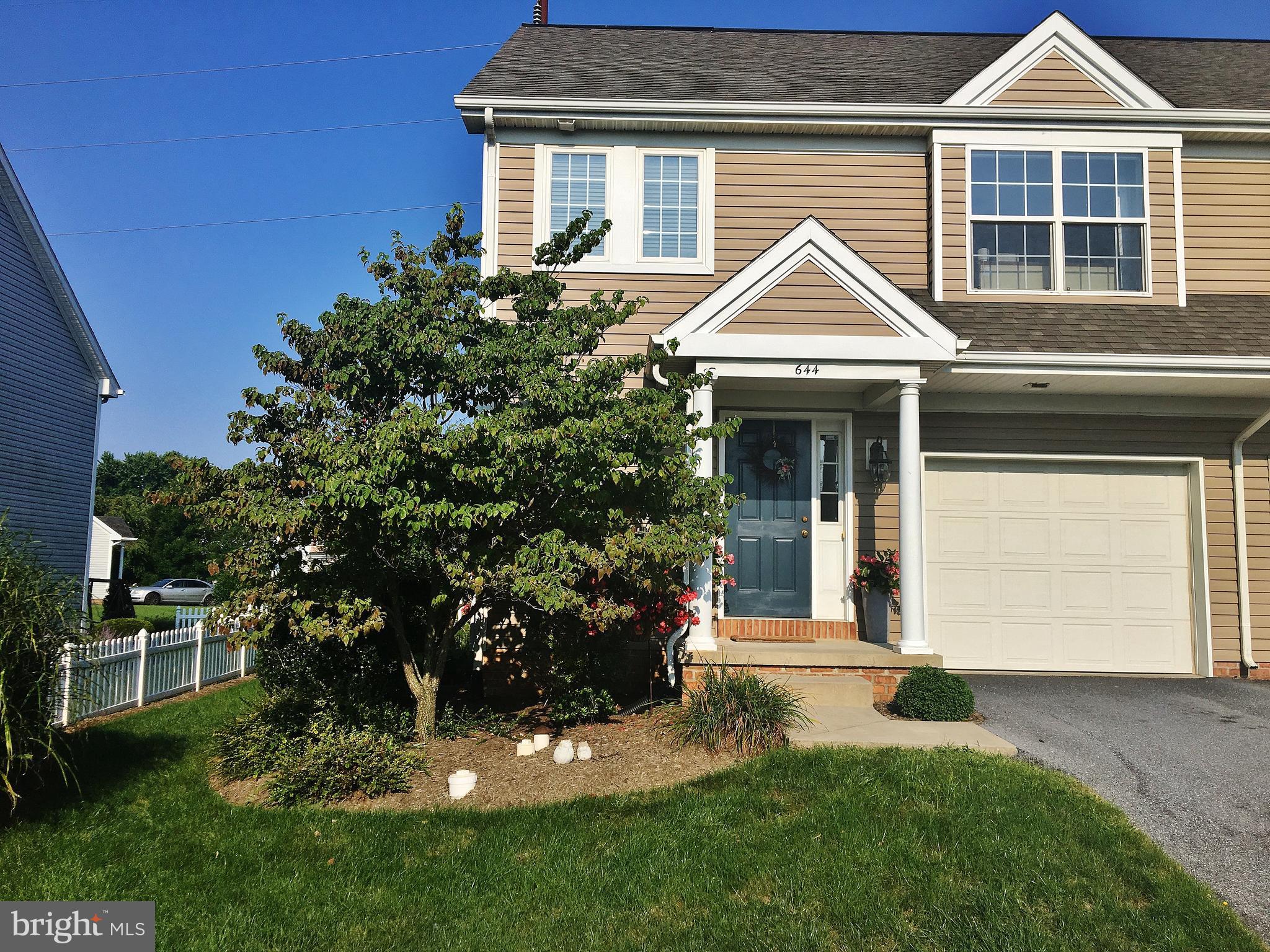 644 Courthouse Circle Lititz, PA 17543 - Photo 1 of 22 Gallery Image 1