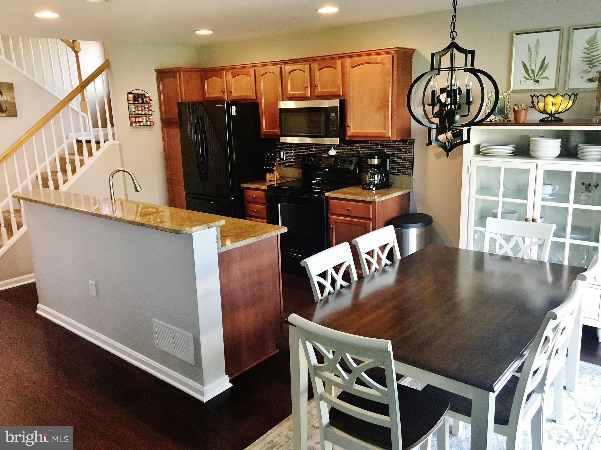 644 Courthouse Circle Lititz, PA 17543 - Photo 2 of 22 Gallery Image 2