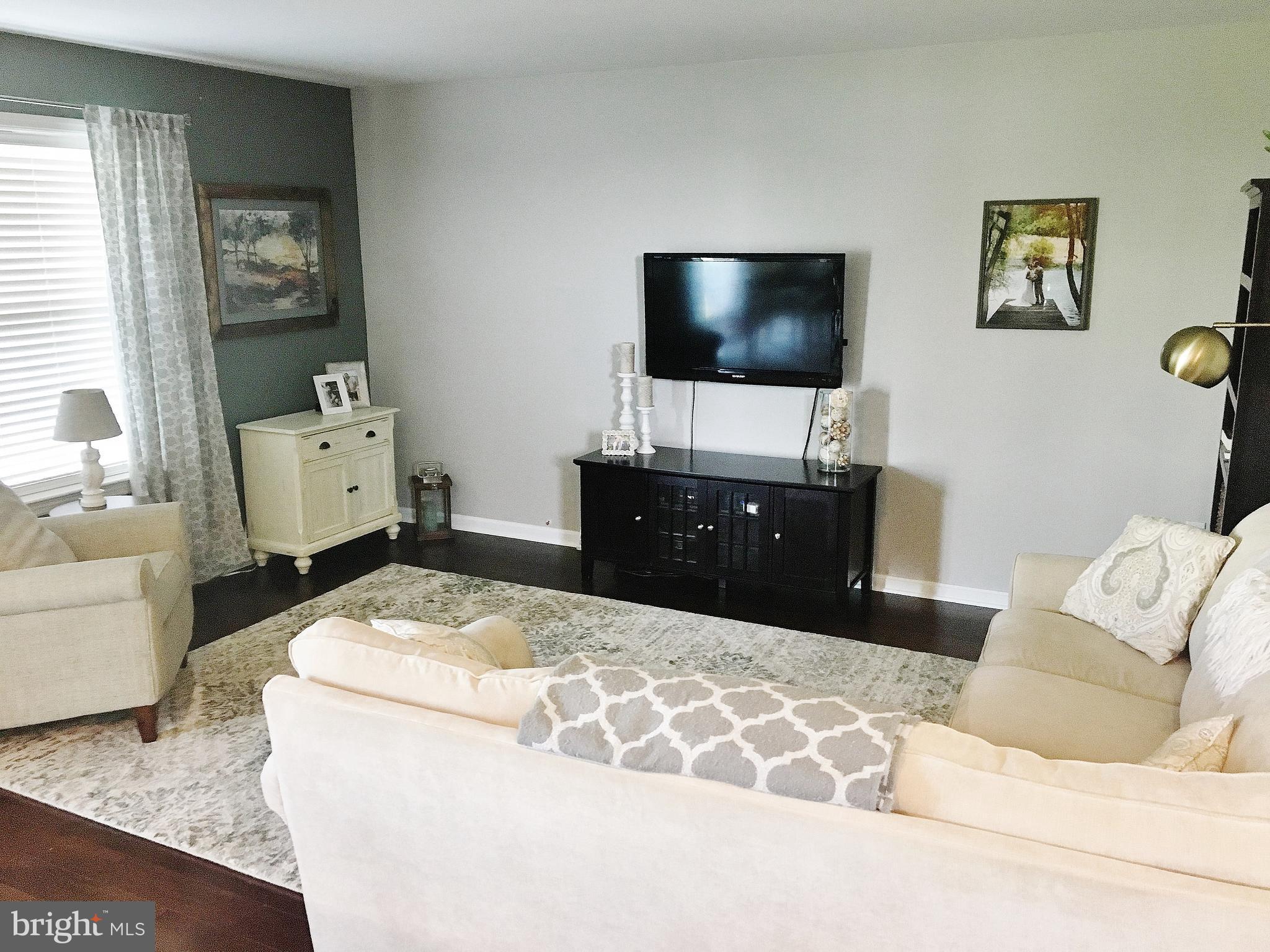 644 Courthouse Circle Lititz, PA 17543 - Photo 3 of 22 Gallery Image 3