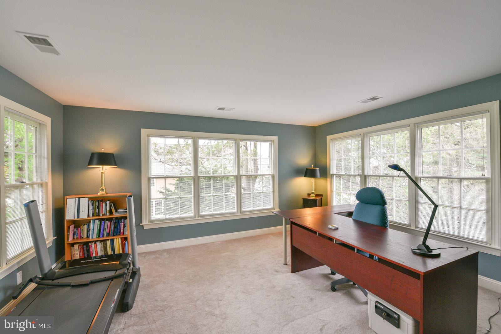 807 Caldwell Road Wayne, PA 19087 - Photo 38 of 54 Master Sitting Room