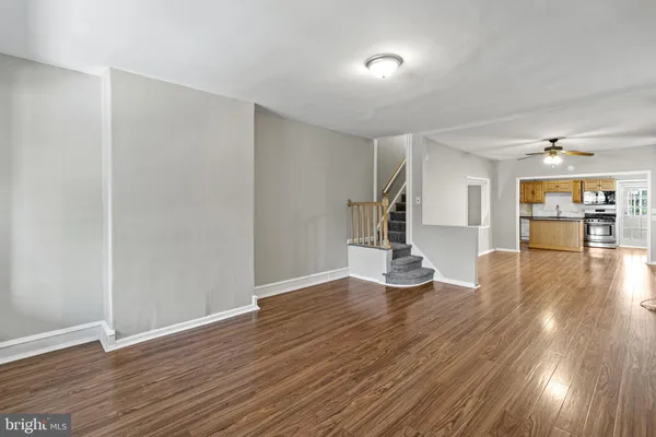 $2,500 | 307 Roxborough Avenue, Philadelphia, PA 19128