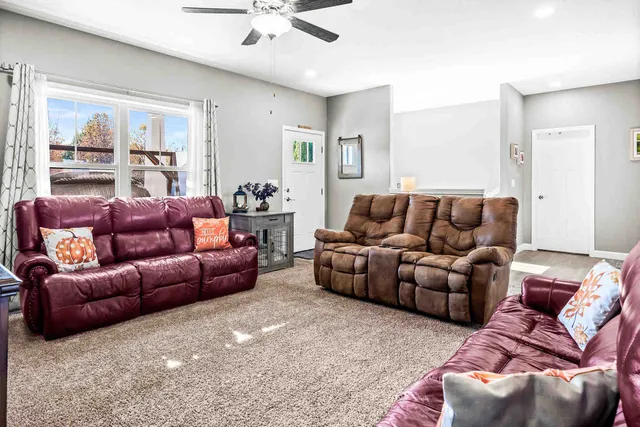 $449,000 | 3103 Fox Creek Road, Bloomington, IL 61705