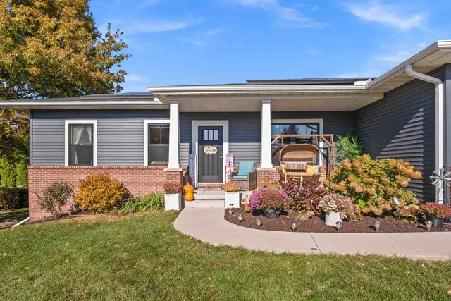 $449,000 | 3103 Fox Creek Road, Bloomington, IL 61705