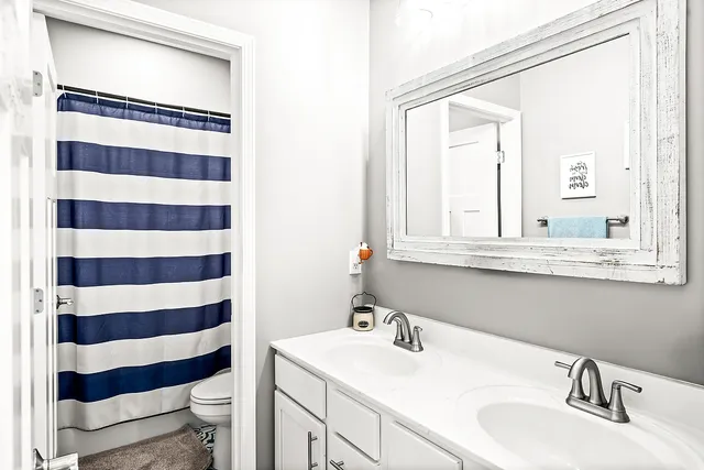 $449,000 | 3103 Fox Creek Road, Bloomington, IL 61705