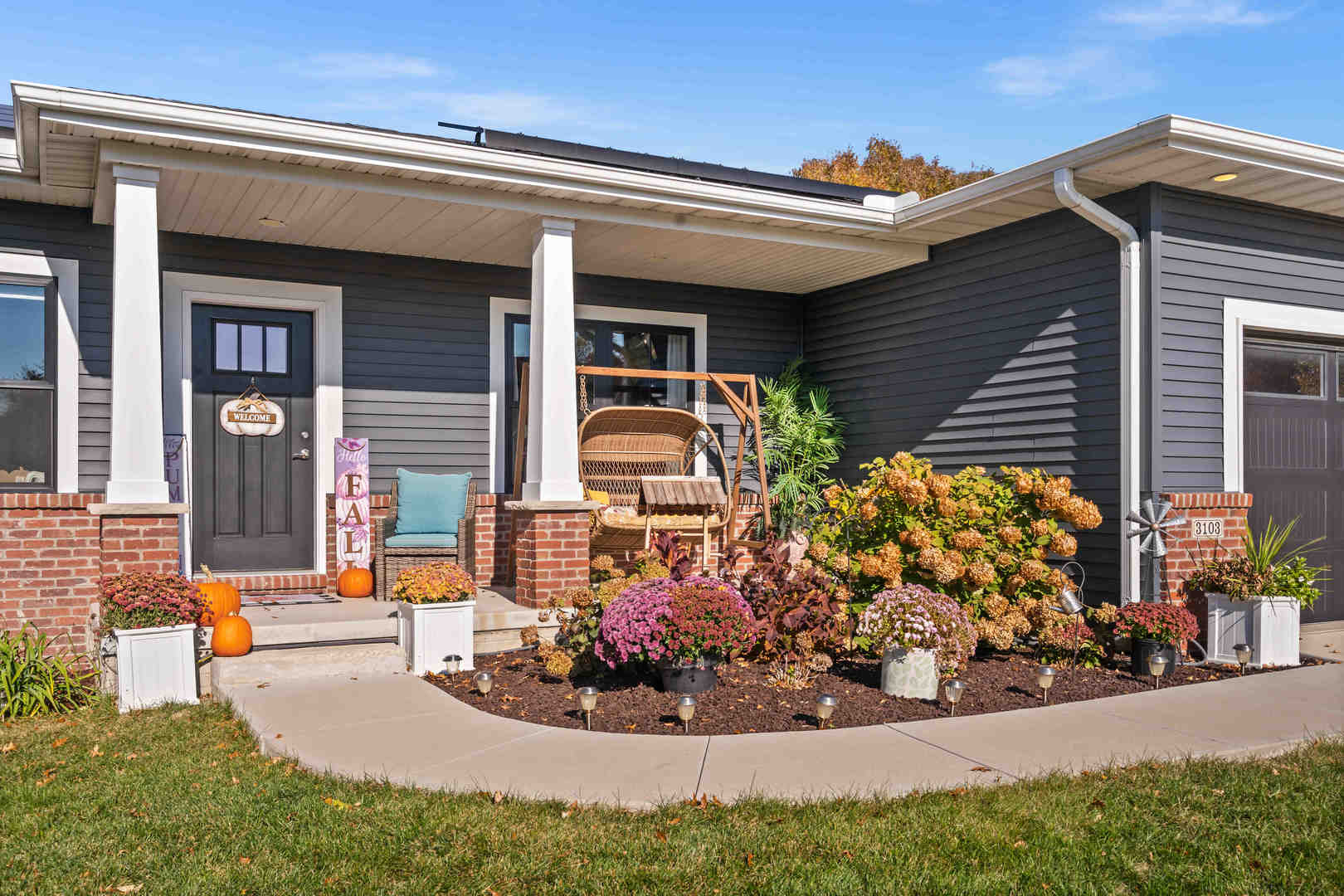 3103 Fox Creek Road Bloomington, IL 61705 - Photo 3 of 42