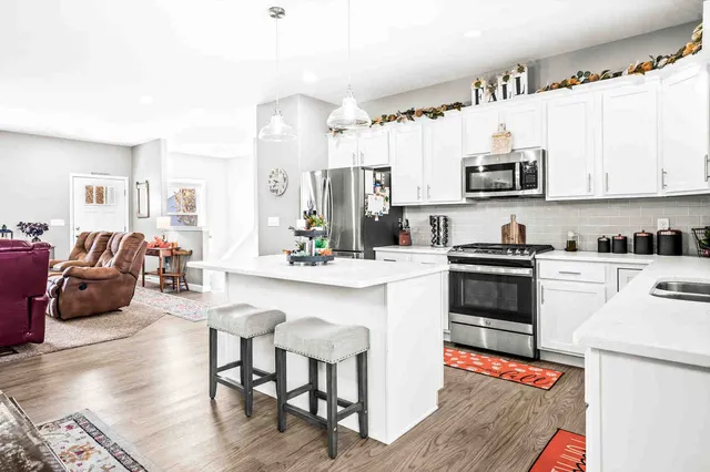 $449,000 | 3103 Fox Creek Road, Bloomington, IL 61705