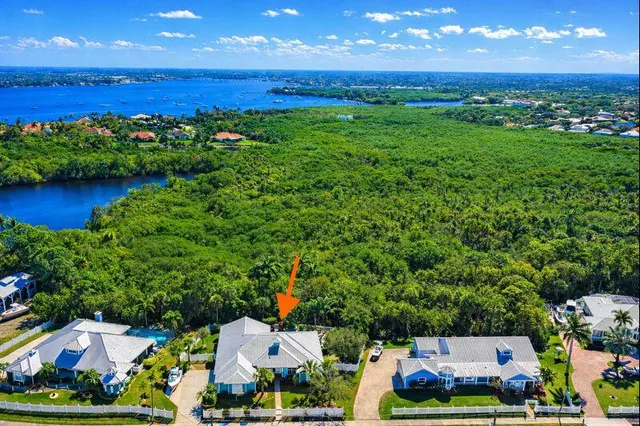 $925,000 | 1610 Southwest Dyer Point Road, Palm City, FL 34990