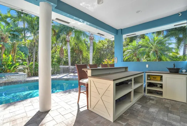 $925,000 | 1610 Southwest Dyer Point Road, Palm City, FL 34990