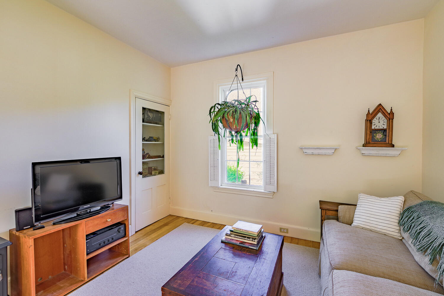 124 Union Street Belfast, ME 04915 - Photo 14 of 50 124 Union St 12-(ZF-7442-96201-1-014)