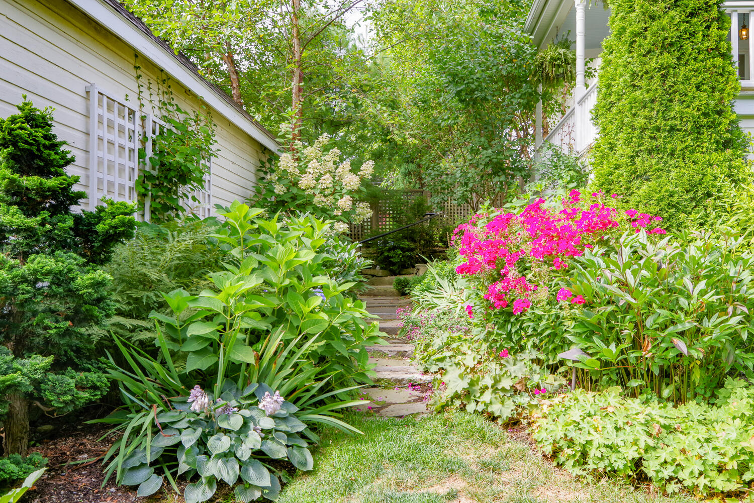 124 Union Street Belfast, ME 04915 - Photo 35 of 50 124 Union St 36-(ZF-7442-96201-1-038)