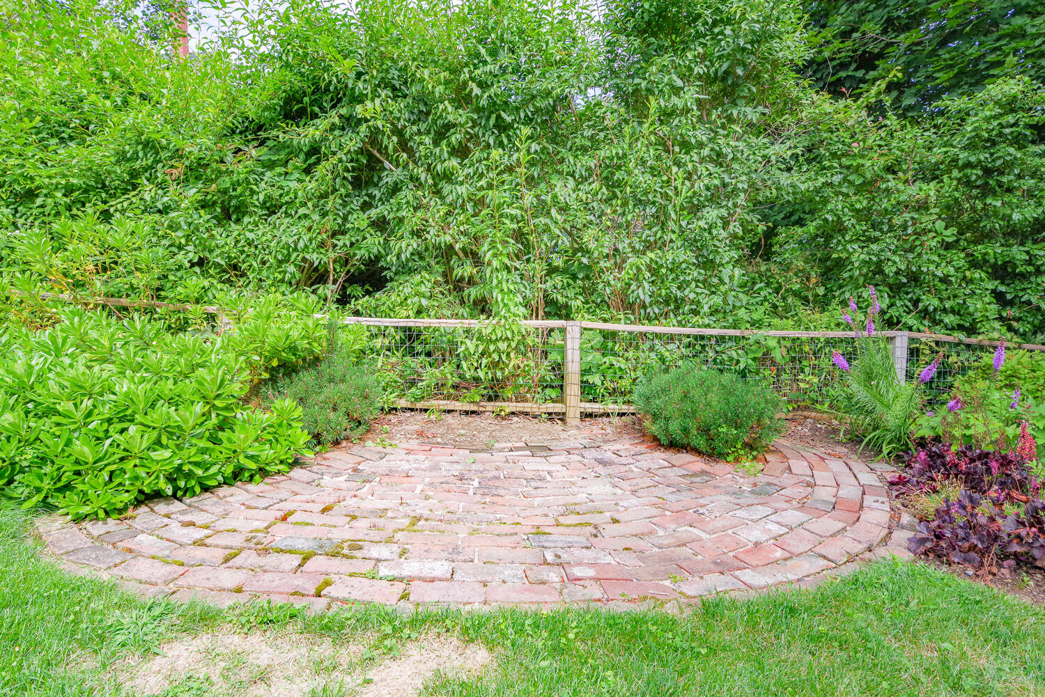 124 Union Street Belfast, ME 04915 - Photo 41 of 50 124 Union St 42-(ZF-7442-96201-1-044)