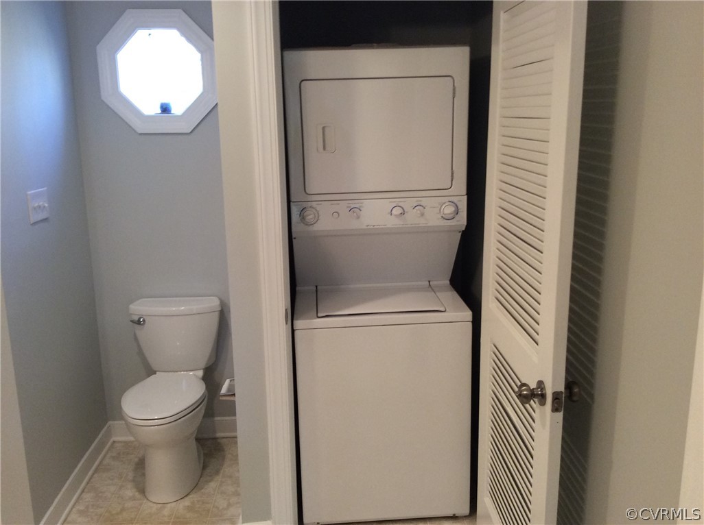 700 Courthouse Road North Chesterfield, VA 23236 - Photo 19 of 47 a bathroom with a toilet and a vanity