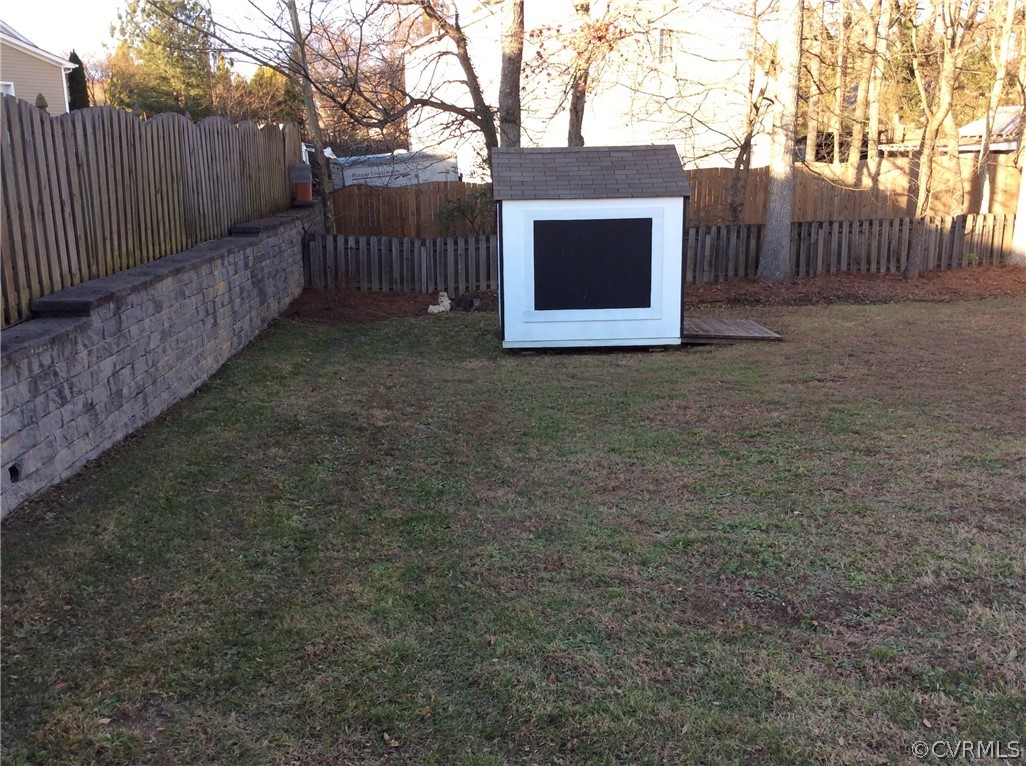 700 Courthouse Road North Chesterfield, VA 23236 - Photo 45 of 47 a view of backyard with wooden fence