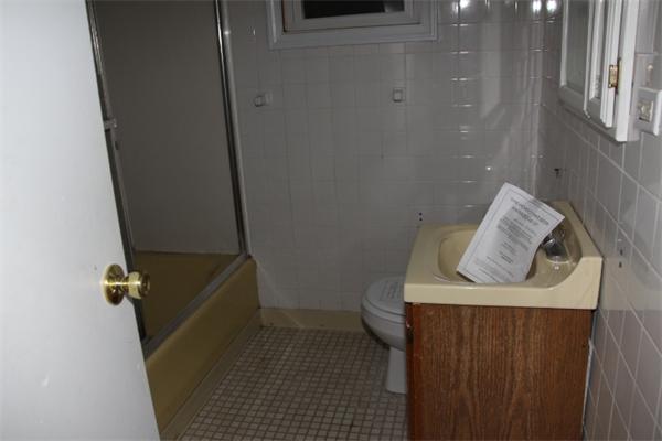157 Merrimac Avenue Springfield, MA 01104 - Photo 5 of 7 Gallery Image 5